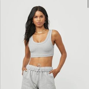 Alo yoga wellness bra dove Grey heather